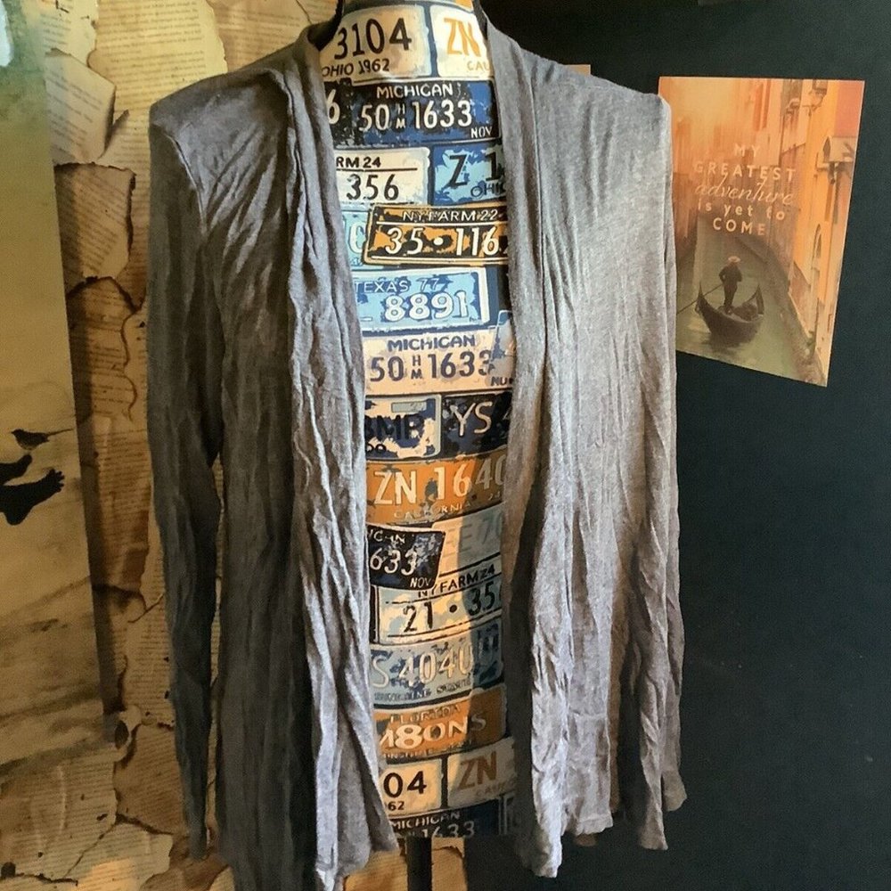 Acemi women’s cardigan size L